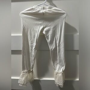Persnickety girls ivory size 5 ruffle leggings